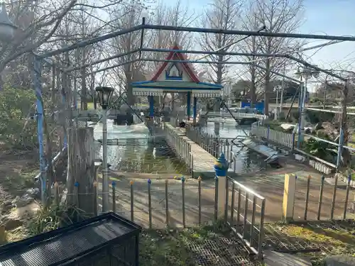 ワットパクナム日本別院の庭園