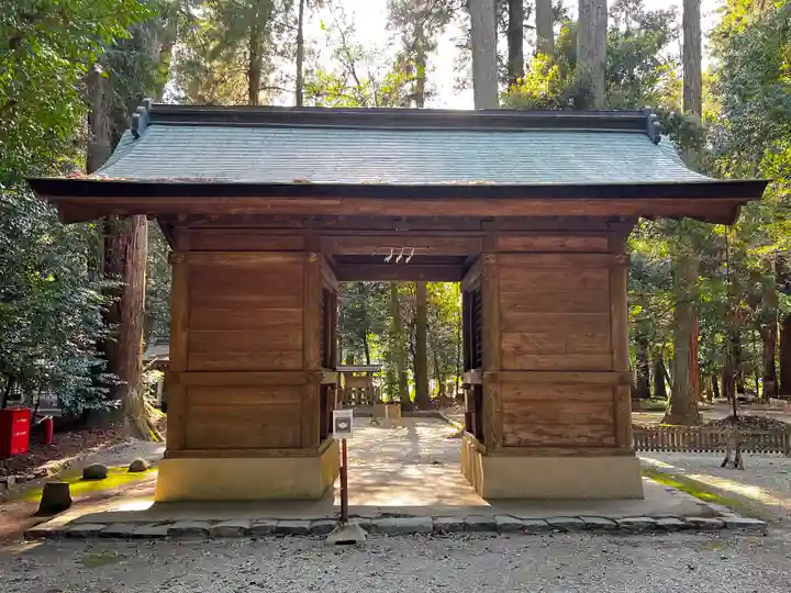 伊和神社の山門・神門