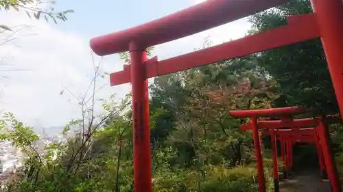 岐阜稲荷山本社の鳥居