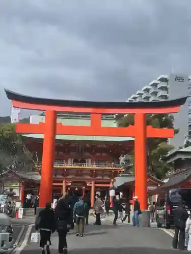 生田神社の{uncategorized: "未分類", other: "その他", undefined: "問題あり", building: "その他建物", grave: "お墓", sacred_gate: "鳥居", guardian: "狛犬", statue: "像", buddha: "仏像", history: "歴史", nature: "自然", garden: "庭園", animal: "動物", pagoda: "塔", temizu: "手水舎", mountain_gate: "山門・神門", sanctuary: "本殿・本堂", subordinate: "末社・摂社", art: "芸術", scenery: "景色", jizo: "地蔵", ema: "絵馬", goshuin: "御朱印", omikuji: "おみくじ", items: "授与品その他", amulet: "お守り", goshuincho: "御朱印帳", eats: "食事", festival: "お祭り", votive_dance: "神楽", shichigosan: "七五三参", wedding: "結婚式", experience: "体験その他", initially: "初詣", around: "周辺", anti_infection: "感染症対策"}