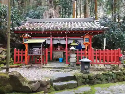 宝山寺の末社