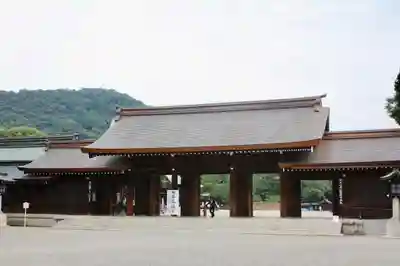 橿原神宮の山門・神門