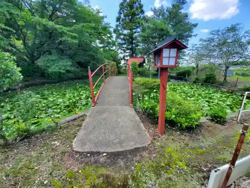 丸山弁財天神社の庭園