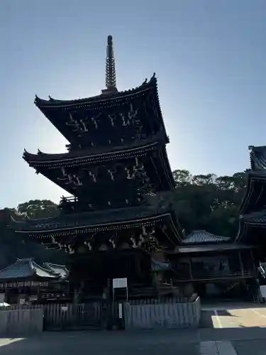 水間寺の{uncategorized: "未分類", other: "その他", undefined: "問題あり", building: "その他建物", grave: "お墓", sacred_gate: "鳥居", guardian: "狛犬", statue: "像", buddha: "仏像", history: "歴史", nature: "自然", garden: "庭園", animal: "動物", pagoda: "塔", temizu: "手水舎", mountain_gate: "山門・神門", sanctuary: "本殿・本堂", subordinate: "末社・摂社", art: "芸術", scenery: "景色", jizo: "地蔵", ema: "絵馬", goshuin: "御朱印", omikuji: "おみくじ", items: "授与品その他", amulet: "お守り", goshuincho: "御朱印帳", eats: "食事", festival: "お祭り", votive_dance: "神楽", shichigosan: "七五三参", wedding: "結婚式", experience: "体験その他", initially: "初詣", around: "周辺", anti_infection: "感染症対策"}