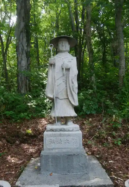小樽天狗山神社の像
