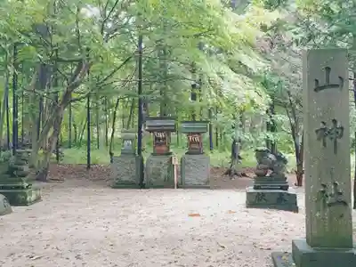 千歳神社の末社・摂社