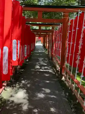 長山稲荷社（橿原神宮末社）の{uncategorized: "未分類", other: "その他", undefined: "問題あり", building: "その他建物", grave: "お墓", sacred_gate: "鳥居", guardian: "狛犬", statue: "像", buddha: "仏像", history: "歴史", nature: "自然", garden: "庭園", animal: "動物", pagoda: "塔", temizu: "手水舎", mountain_gate: "山門・神門", sanctuary: "本殿・本堂", subordinate: "末社・摂社", art: "芸術", scenery: "景色", jizo: "地蔵", ema: "絵馬", goshuin: "御朱印", omikuji: "おみくじ", items: "授与品その他", amulet: "お守り", goshuincho: "御朱印帳", eats: "食事", festival: "お祭り", votive_dance: "神楽", shichigosan: "七五三参", wedding: "結婚式", experience: "体験その他", initially: "初詣", around: "周辺", anti_infection: "感染症対策"}
