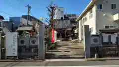 八王子成田山傳法院の山門