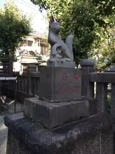 田丸稲荷神社の狛犬
