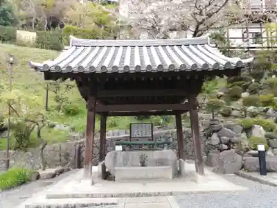 岡寺（龍蓋寺）の手水舎
