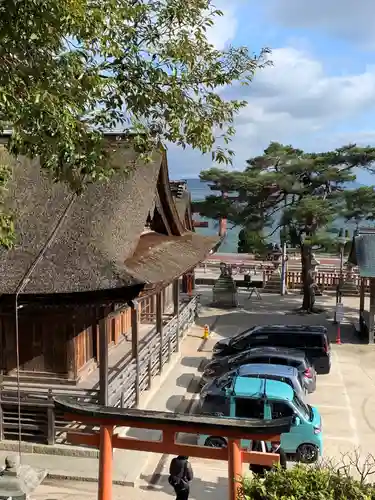 白鬚神社の本殿・本堂
