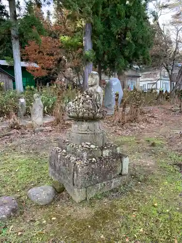 幸徳院笹野寺の像