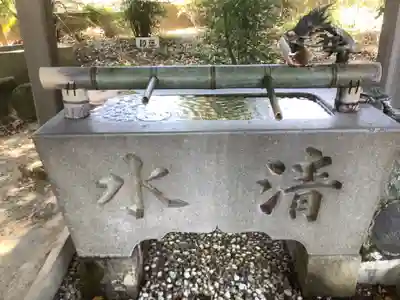 上地八幡宮の手水舎