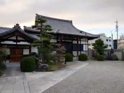 法蔵寺の{uncategorized: "未分類", other: "その他", undefined: "問題あり", building: "その他建物", grave: "お墓", sacred_gate: "鳥居", guardian: "狛犬", statue: "像", buddha: "仏像", history: "歴史", nature: "自然", garden: "庭園", animal: "動物", pagoda: "塔", temizu: "手水舎", mountain_gate: "山門・神門", sanctuary: "本殿・本堂", subordinate: "末社・摂社", art: "芸術", scenery: "景色", jizo: "地蔵", ema: "絵馬", goshuin: "御朱印", omikuji: "おみくじ", items: "授与品その他", amulet: "お守り", goshuincho: "御朱印帳", eats: "食事", festival: "お祭り", votive_dance: "神楽", shichigosan: "七五三参", wedding: "結婚式", experience: "体験その他", initially: "初詣", around: "周辺", anti_infection: "感染症対策"}