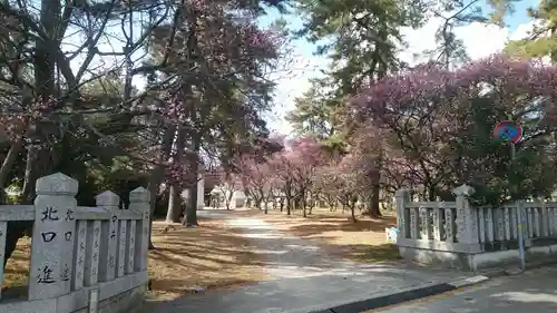 御厨神社の庭園