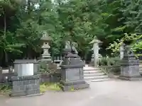 円通三匝堂(さざえ堂)のお墓