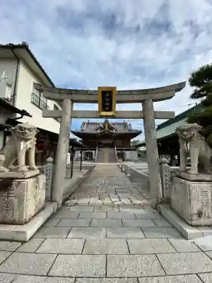 沖田神社の{uncategorized: "未分類", other: "その他", undefined: "問題あり", building: "その他建物", grave: "お墓", sacred_gate: "鳥居", guardian: "狛犬", statue: "像", buddha: "仏像", history: "歴史", nature: "自然", garden: "庭園", animal: "動物", pagoda: "塔", temizu: "手水舎", mountain_gate: "山門・神門", sanctuary: "本殿・本堂", subordinate: "末社・摂社", art: "芸術", scenery: "景色", jizo: "地蔵", ema: "絵馬", goshuin: "御朱印", omikuji: "おみくじ", items: "授与品その他", amulet: "お守り", goshuincho: "御朱印帳", eats: "食事", festival: "お祭り", votive_dance: "神楽", shichigosan: "七五三参", wedding: "結婚式", experience: "体験その他", initially: "初詣", around: "周辺", anti_infection: "感染症対策"}