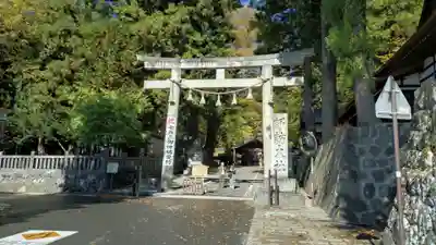 諏訪大社下社春宮(長野県)