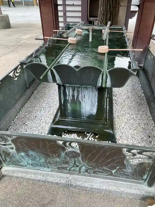 とげぬき地蔵尊 高岩寺の{uncategorized: "未分類", other: "その他", undefined: "問題あり", building: "その他建物", grave: "お墓", sacred_gate: "鳥居", guardian: "狛犬", statue: "像", buddha: "仏像", history: "歴史", nature: "自然", garden: "庭園", animal: "動物", pagoda: "塔", temizu: "手水舎", mountain_gate: "山門・神門", sanctuary: "本殿・本堂", subordinate: "末社・摂社", art: "芸術", scenery: "景色", jizo: "地蔵", ema: "絵馬", goshuin: "御朱印", omikuji: "おみくじ", items: "授与品その他", amulet: "お守り", goshuincho: "御朱印帳", eats: "食事", festival: "お祭り", votive_dance: "神楽", shichigosan: "七五三参", wedding: "結婚式", experience: "体験その他", initially: "初詣", around: "周辺", anti_infection: "感染症対策"}
