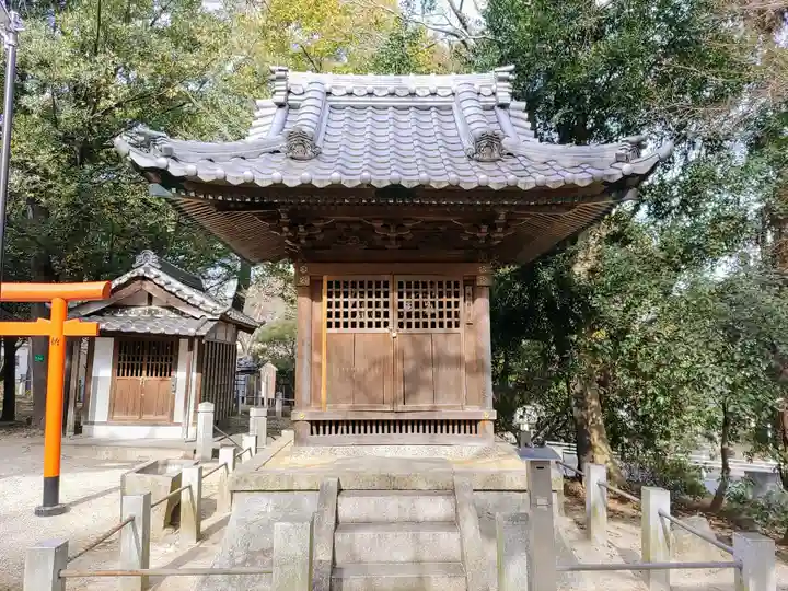 榎前八劔神社の末社・摂社