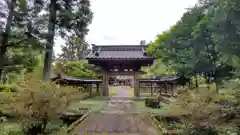 雲照寺の山門