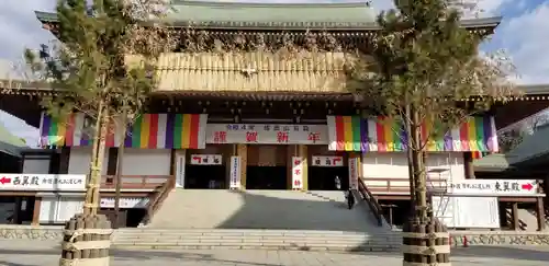 成田山新勝寺の本殿・本堂