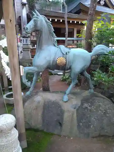 御嶽山神社の像