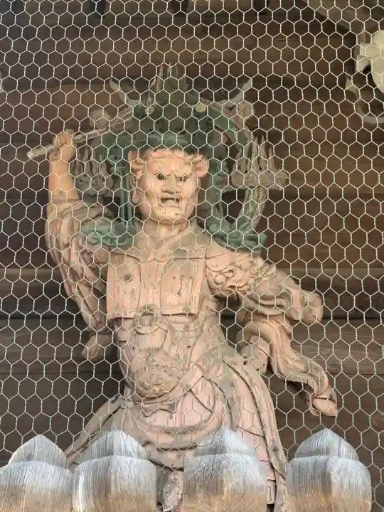 粉河寺の{uncategorized: "未分類", other: "その他", undefined: "問題あり", building: "その他建物", grave: "お墓", sacred_gate: "鳥居", guardian: "狛犬", statue: "像", buddha: "仏像", history: "歴史", nature: "自然", garden: "庭園", animal: "動物", pagoda: "塔", temizu: "手水舎", mountain_gate: "山門・神門", sanctuary: "本殿・本堂", subordinate: "末社・摂社", art: "芸術", scenery: "景色", jizo: "地蔵", ema: "絵馬", goshuin: "御朱印", omikuji: "おみくじ", items: "授与品その他", amulet: "お守り", goshuincho: "御朱印帳", eats: "食事", festival: "お祭り", votive_dance: "神楽", shichigosan: "七五三参", wedding: "結婚式", experience: "体験その他", initially: "初詣", around: "周辺", anti_infection: "感染症対策"}