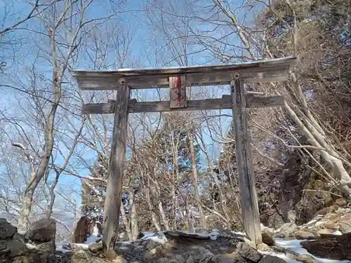 三峯神社奥宮の鳥居