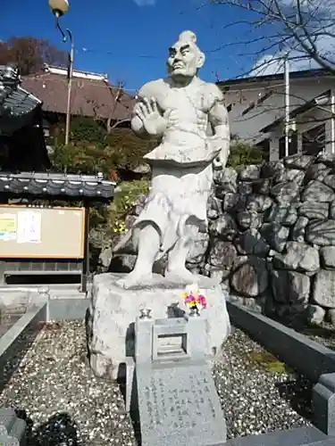 高松山観音寺の像