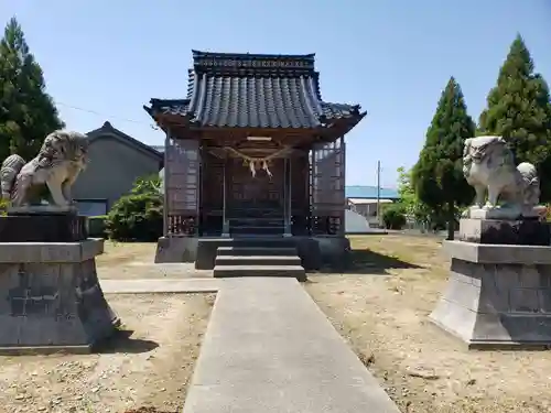 神明社の本殿