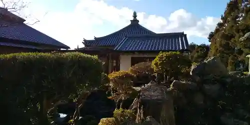 神宮寺感應院の{uncategorized: "未分類", other: "その他", undefined: "問題あり", building: "その他建物", grave: "お墓", sacred_gate: "鳥居", guardian: "狛犬", statue: "像", buddha: "仏像", history: "歴史", nature: "自然", garden: "庭園", animal: "動物", pagoda: "塔", temizu: "手水舎", mountain_gate: "山門・神門", sanctuary: "本殿・本堂", subordinate: "末社・摂社", art: "芸術", scenery: "景色", jizo: "地蔵", ema: "絵馬", goshuin: "御朱印", omikuji: "おみくじ", items: "授与品その他", amulet: "お守り", goshuincho: "御朱印帳", eats: "食事", festival: "お祭り", votive_dance: "神楽", shichigosan: "七五三参", wedding: "結婚式", experience: "体験その他", initially: "初詣", around: "周辺", anti_infection: "感染症対策"}