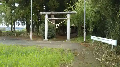 雷神社の鳥居