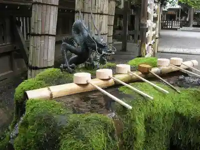 諏訪大社の手水舎