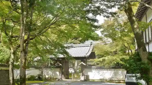 吟松寺の建物その他