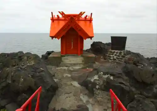 北のいつくしま弁天宮の本殿