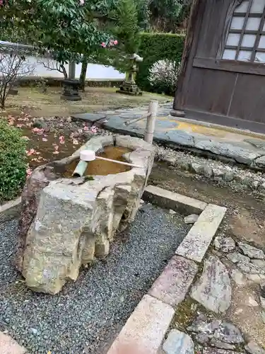 洞春寺の手水舎