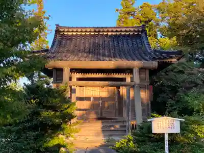 飛鳥神社の末社・摂社
