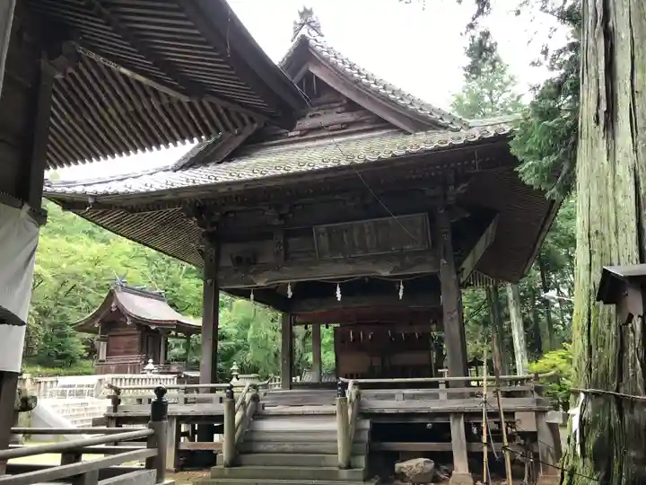 新海三社神社(長野県)