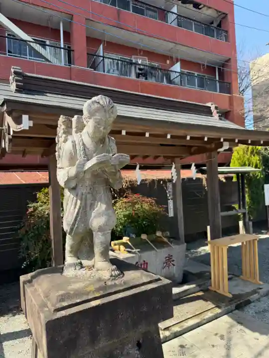 二宮神社の{uncategorized: "未分類", other: "その他", undefined: "問題あり", building: "その他建物", grave: "お墓", sacred_gate: "鳥居", guardian: "狛犬", statue: "像", buddha: "仏像", history: "歴史", nature: "自然", garden: "庭園", animal: "動物", pagoda: "塔", temizu: "手水舎", mountain_gate: "山門・神門", sanctuary: "本殿・本堂", subordinate: "末社・摂社", art: "芸術", scenery: "景色", jizo: "地蔵", ema: "絵馬", goshuin: "御朱印", omikuji: "おみくじ", items: "授与品その他", amulet: "お守り", goshuincho: "御朱印帳", eats: "食事", festival: "お祭り", votive_dance: "神楽", shichigosan: "七五三参", wedding: "結婚式", experience: "体験その他", initially: "初詣", around: "周辺", anti_infection: "感染症対策"}