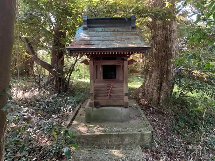 八幡神社の建物その他