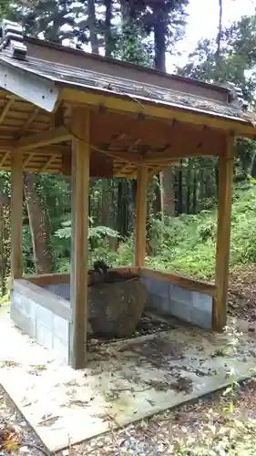 大生瀬神社の手水舎