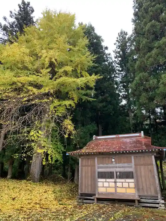 三島神社の本殿・本堂