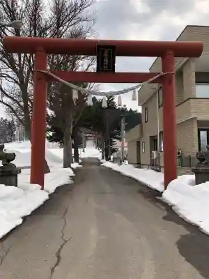 京極八幡神社の{uncategorized: "未分類", other: "その他", undefined: "問題あり", building: "その他建物", grave: "お墓", sacred_gate: "鳥居", guardian: "狛犬", statue: "像", buddha: "仏像", history: "歴史", nature: "自然", garden: "庭園", animal: "動物", pagoda: "塔", temizu: "手水舎", mountain_gate: "山門・神門", sanctuary: "本殿・本堂", subordinate: "末社・摂社", art: "芸術", scenery: "景色", jizo: "地蔵", ema: "絵馬", goshuin: "御朱印", omikuji: "おみくじ", items: "授与品その他", amulet: "お守り", goshuincho: "御朱印帳", eats: "食事", festival: "お祭り", votive_dance: "神楽", shichigosan: "七五三参", wedding: "結婚式", experience: "体験その他", initially: "初詣", around: "周辺", anti_infection: "感染症対策"}