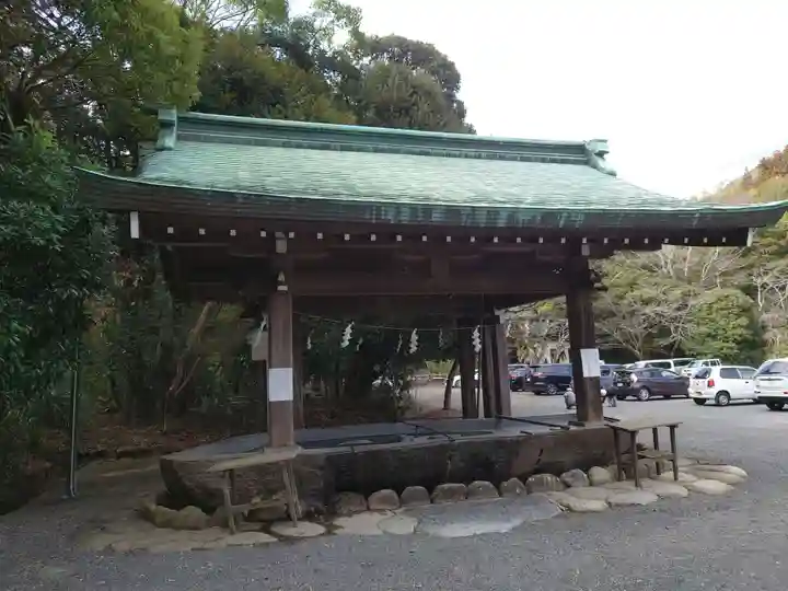 靜岡縣護國神社の手水舎