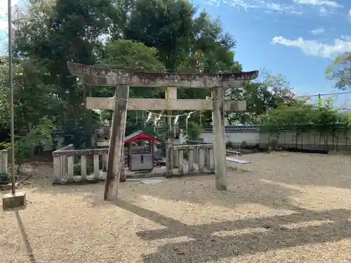 機物神社の鳥居