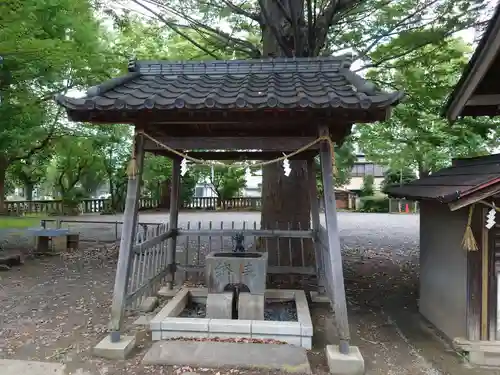 三ツ和氷川神社の手水舎