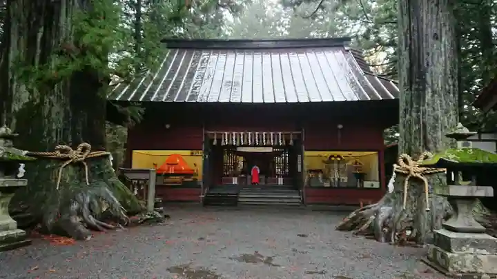 北口本宮冨士浅間神社の山門・神門