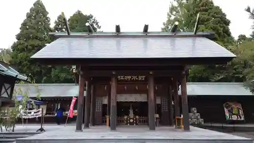 射水神社の本殿