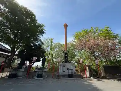 倶利迦羅不動寺山頂本堂の{uncategorized: "未分類", other: "その他", undefined: "問題あり", building: "その他建物", grave: "お墓", sacred_gate: "鳥居", guardian: "狛犬", statue: "像", buddha: "仏像", history: "歴史", nature: "自然", garden: "庭園", animal: "動物", pagoda: "塔", temizu: "手水舎", mountain_gate: "山門・神門", sanctuary: "本殿・本堂", subordinate: "末社・摂社", art: "芸術", scenery: "景色", jizo: "地蔵", ema: "絵馬", goshuin: "御朱印", omikuji: "おみくじ", items: "授与品その他", amulet: "お守り", goshuincho: "御朱印帳", eats: "食事", festival: "お祭り", votive_dance: "神楽", shichigosan: "七五三参", wedding: "結婚式", experience: "体験その他", initially: "初詣", around: "周辺", anti_infection: "感染症対策"}